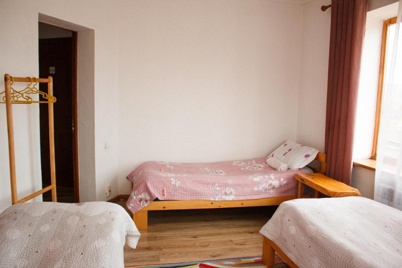 Guest House Altyn Oimok Bokonbayevo Ngoại thất bức ảnh