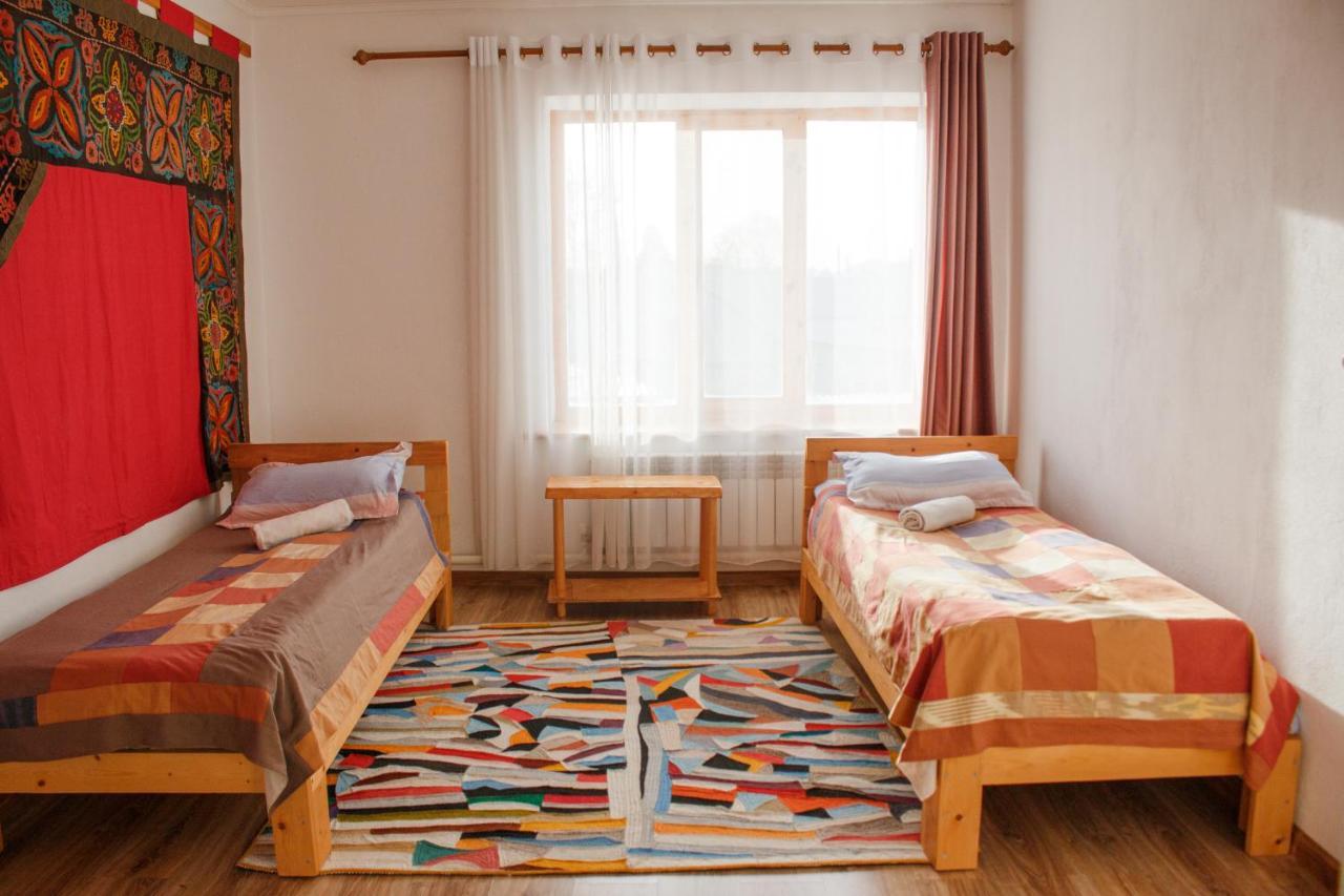 Guest House Altyn Oimok Bokonbayevo Ngoại thất bức ảnh