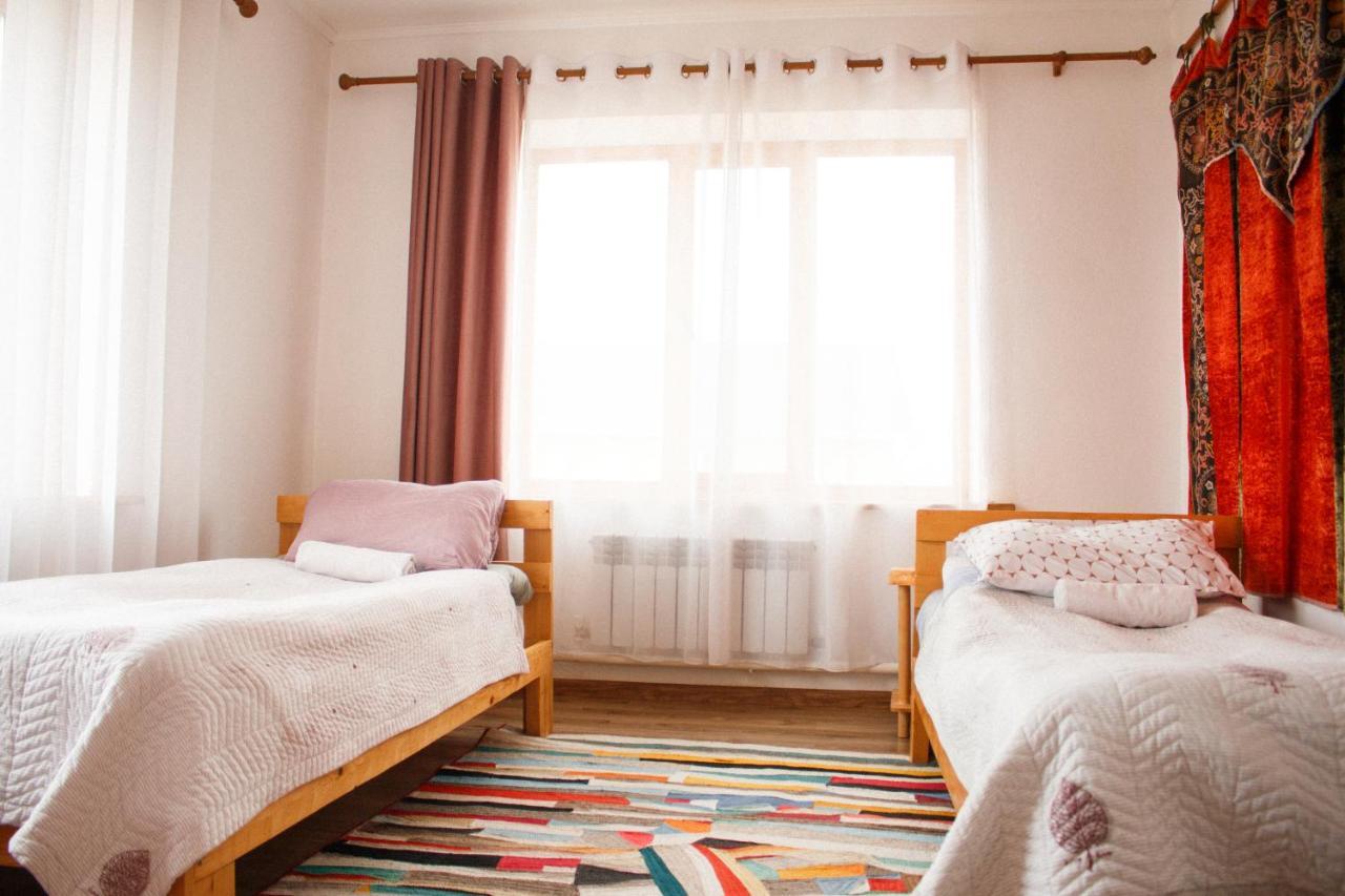 Guest House Altyn Oimok Bokonbayevo Ngoại thất bức ảnh