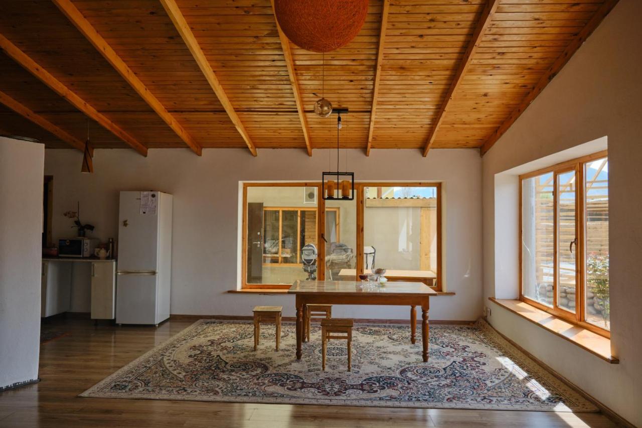 Guest House Altyn Oimok Bokonbayevo Ngoại thất bức ảnh
